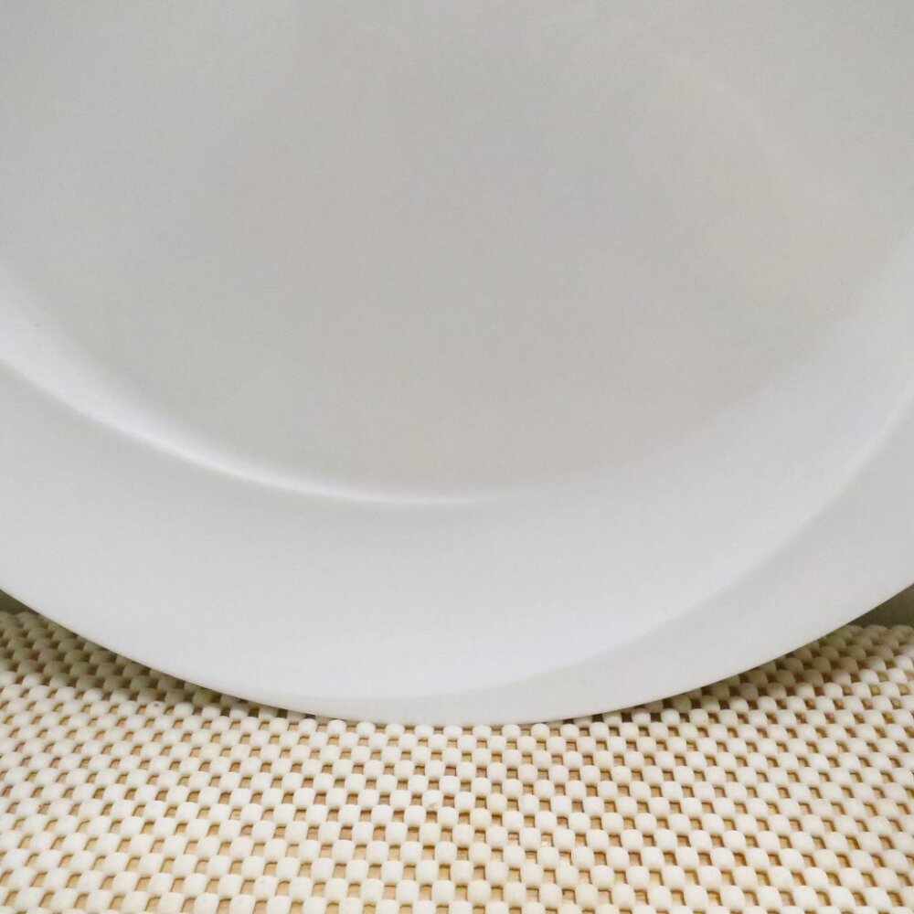 Chop Charger Serving Plate Wedgwood Solar White 13.5" Round Shape 225 Bone China - Picture 2 of 4